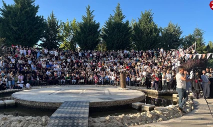 Fırat Üniversitesi'nde Mezuniyet Coşkusu: Binlerce Öğrenci Hayata Uğurlandı
