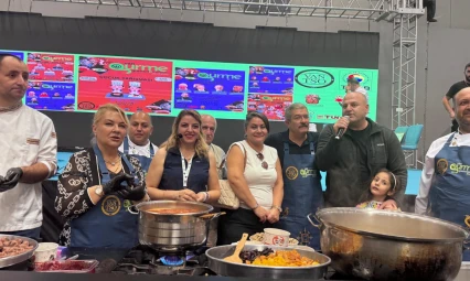 Harput Köftesi Van'daki 3. Gurme ve Gastronomi Fuarı'na Damga Vurdu