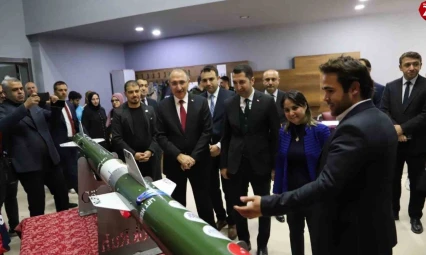 TEKNOFEST 2024 VE ISIF'24'te derece elde edenler FÜ tarafından ödüllendirildi