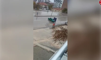 Tofaş Şahin ile trafikte drift attı