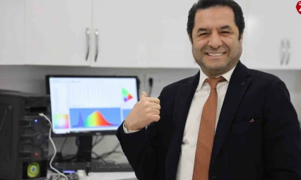 Türk profesörden bir ilk daha: Sarılık hastalığı tedavisi için fotonik sistem geliştirdi