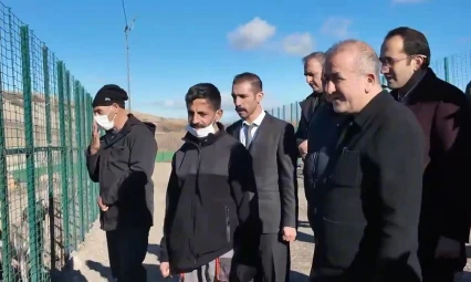 Vali Hatipoğlu, Kovancılar'daki Sokak Hayvanları Yaşam Alanı Projesini İnceledi