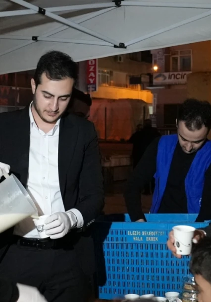 Elazığ Belediyesi'nden Berat Kandili'nde Gönül Isıtan İkram