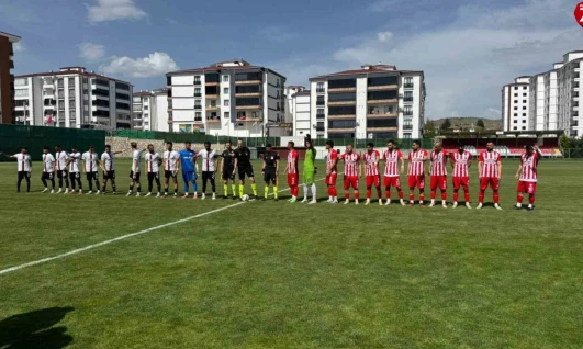 BAL Play-Off Heyecanı Elazığ'da Yaşandı: Siverek Belediyespor Penaltılarla Tur Atladı