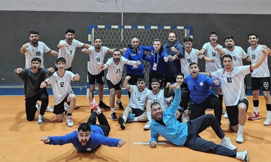 Elazığ Gençlik Spor Erkekler Hentbol Takımı'ndan Kritik Galibiyet: Play-Off Yolunda 6'da 6
