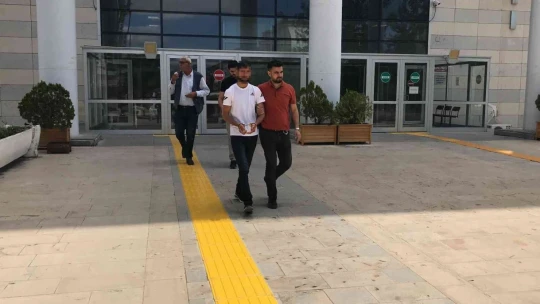 Elazığ'da 15 Yıl Kesinleşmiş Hapis Cezası Bulunan Şüpheli Yakalandı