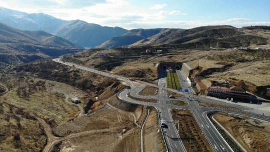 16 ili bağlayan yeni Kömürhan Köprüsü yarın açılıyor