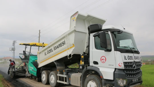 İl Özel İdaresi Asfaltlama Çalışmalarını Başlattı