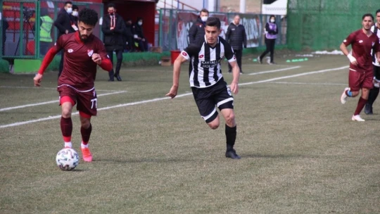 2. Lig Kırmızı Grup: Elazığspor: 1 - Etimesgut Belediyespor: 4