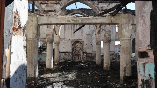 300 yıllık cami bakımsızlıktan harabeye döndü