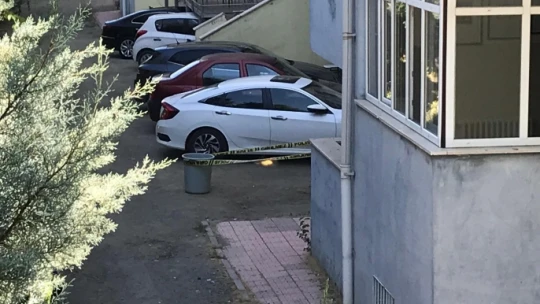 Lise Öğrencisi Okulda İntihar Etti
