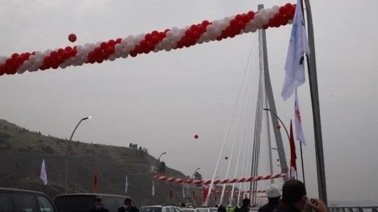 720 milyon lira maliyetli yeni Kömürhan Köprüsü açıldı