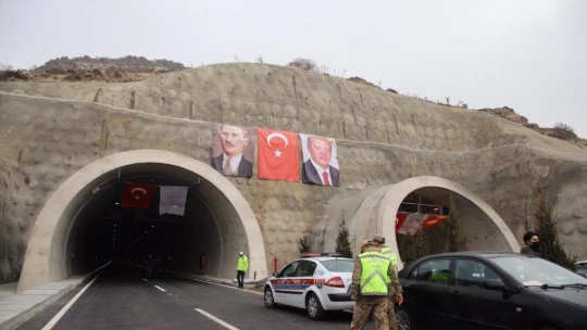 720 milyon lira maliyetli yeni Kömürhan Köprüsü açıldı