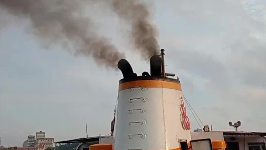 Elazığ'da Görevli Akademisyen Egzoz Gazı Kaynaklı Hava Kirliliğini Azaltmak İçin Sıvı Üretti