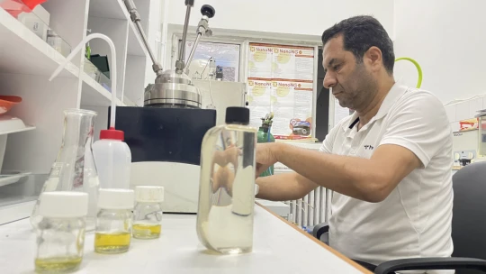 Elazığ'da Görevli Akademisyen Egzoz Gazı Kaynaklı Hava Kirliliğini Azaltmak İçin Sıvı Üretti