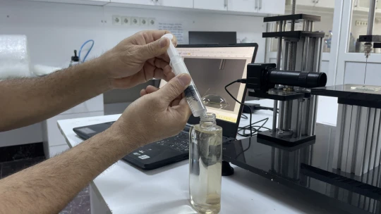 Elazığ'da Görevli Akademisyen Egzoz Gazı Kaynaklı Hava Kirliliğini Azaltmak İçin Sıvı Üretti