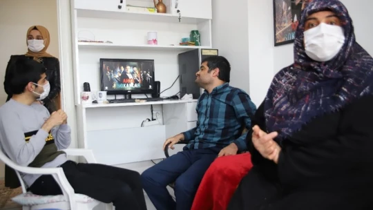 Abdullah'ın yok böyle bir hayranlık dedirten polislik ve dizi aşkı