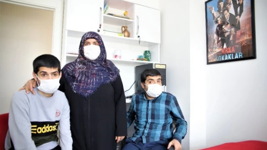 Abdullah'ın yok böyle bir hayranlık dedirten polislik ve dizi aşkı