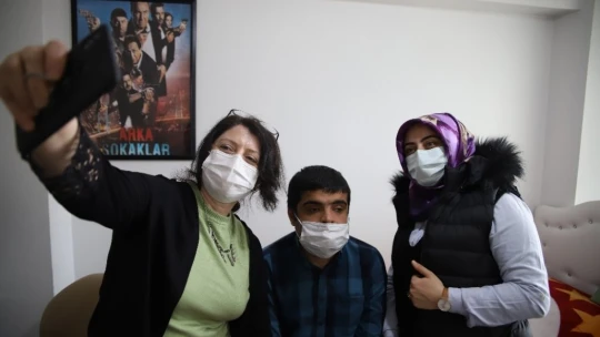 Abdullah'ın yok böyle bir hayranlık dedirten polislik ve dizi aşkı