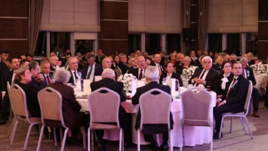 Bakan Soylu'dan, Vali Yardımcısı Abbasoğlu'na 'Üstün başarı ödülü'
