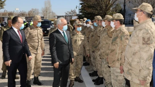 Bakan Yardımcısı Ersoy ve Jandarma Komutanı Çetin Elazığ'da