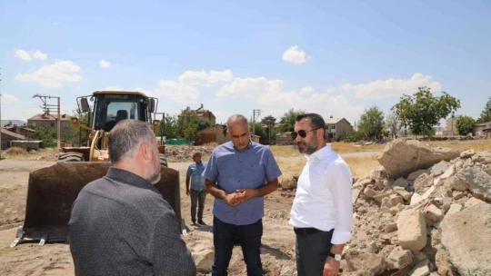 Başkan Şerifoğulları gönüllere dokunmaya devam ediyor