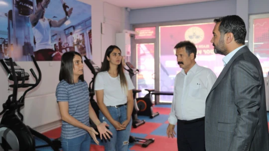 Başkan Şerifoğulları Mahalle Ziyaretlerine Devam Ediyor