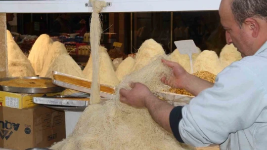Bayram öncesi tel kadayıfa talep arttı