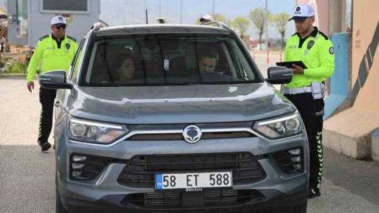 Bayram tatili dönüşünde trafik denetimleri arttı