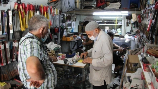 Bıçak bileme ustalarının 'Kurban Bayramı' mesaisi