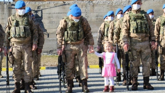 Bir tarafta gurur, bir tarafta hüzün, JÖH timleri Suriye'ye uğurlandı