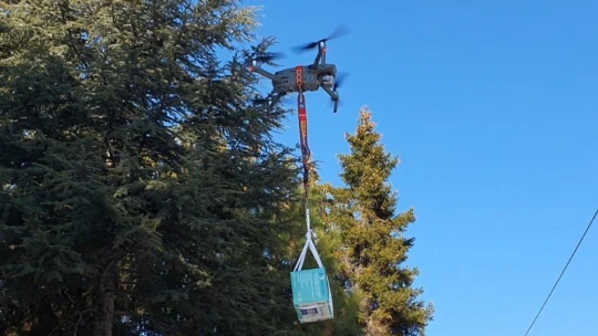 Bu ilçede maskeler drone ile dağıtılıyor