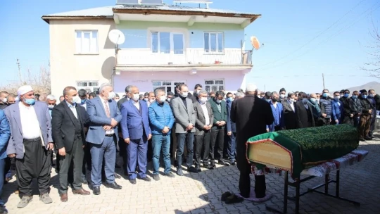 Bükardi Belediye Başkanı Açmaz son yolculuğuna uğurlandı
