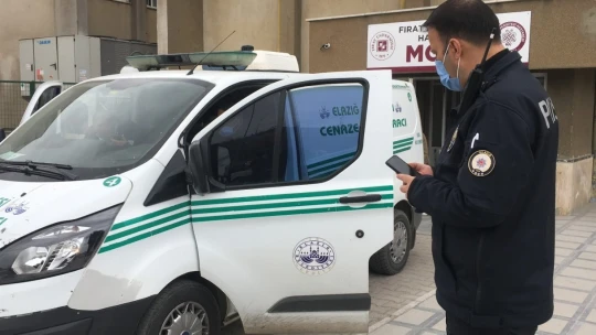 Cinayete kurban giden Emine'nin cenazesi ailesinin gözyaşları arasında morgdan alındı