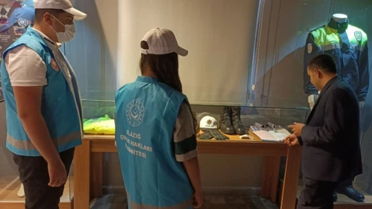 Çocuklar, şehit Fethi Sekin'in kabrini ziyaret edip, müzesini gezdi