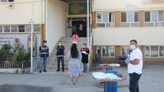 Covid-19 tedbirleri kapsamında KPSS heyecanı