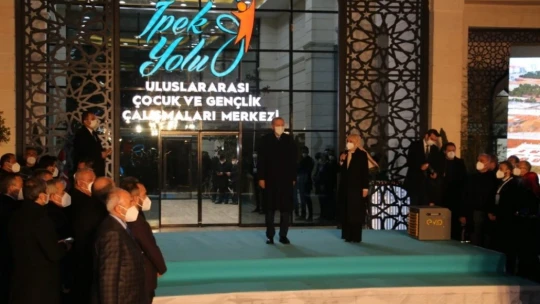 Cumhurbaşkanı Erdoğan: 'Bu etkinliklerle birlikte inanıyorum ki İpekyolu çok farklı ses getirecek'