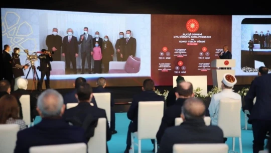 Cumhurbaşkanı Erdoğan: 'Elazığ'da 8 bin ailemizi yeni evlerine kavuşturmuş oluyoruz'