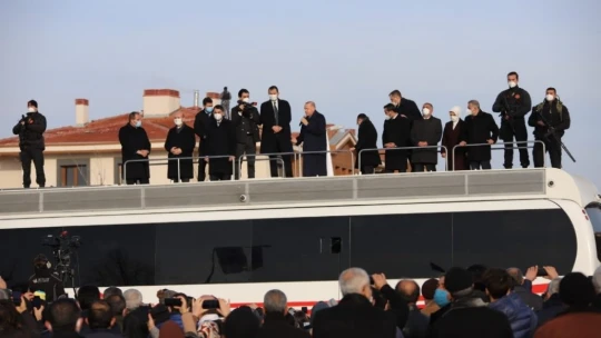 Cumhurbaşkanı Erdoğan: 'Millete efendi olmaya değil hizmetkar olmaya geldik ve bu yola devam ediyoruz'