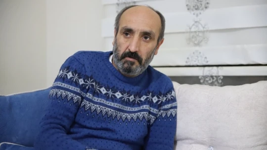 Depremde hamile eşini ve oğlunu kaybeden baba, 'oğlum, baba beni annemle birlikte gömün' dedi