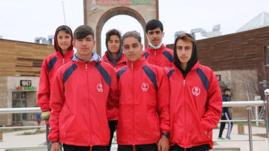 Doğu ve Güneydoğu'dan 265 atlet Elazığ'da yarıştı