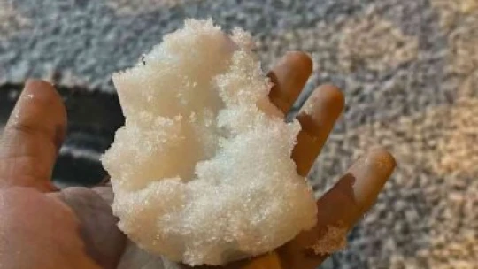Elazığ'a mevsimin ilk karı yağdı