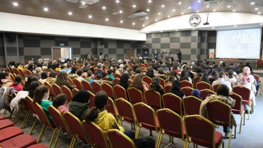 Elazığ'da 'Bizim Kütüphane Külliyat Okumaları' programı