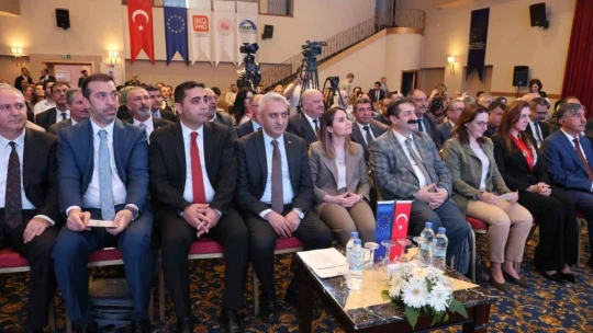 Elazığ'da 'Kadın ve genç istihdamın desteklenmesi' konferansının kapanışı gerçekleşti