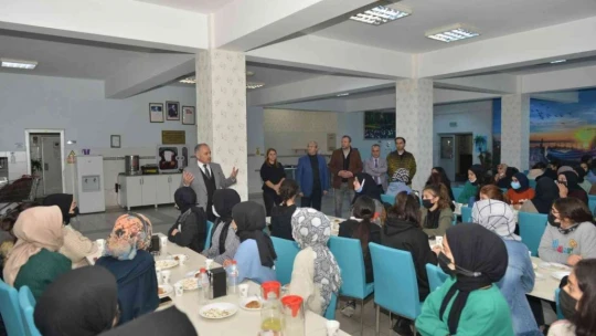Elazığ'da 'Muhabbetimiz Bol Olsun' projesi sürüyor