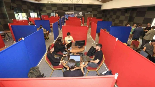 Elazığ'da, 'NASA Space Apps Challenge' etkinliğine yoğun ilgi