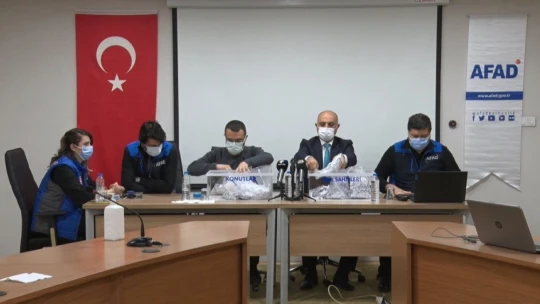 Elazığ'da 19 saatlik kura ile 4 bin 598 depremzede evlerine kavuştu