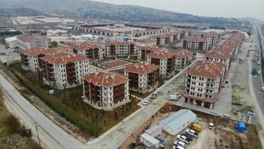 Elazığ'da 19 saatlik kura ile 4 bin 598 depremzede evlerine kavuştu