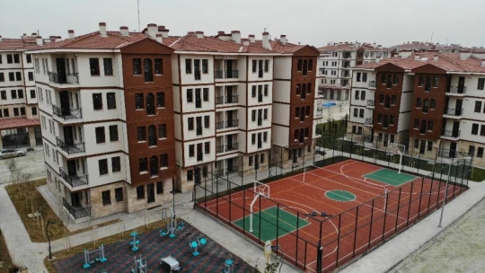 Elazığ'da 19 saatlik kura ile 4 bin 598 depremzede evlerine kavuştu