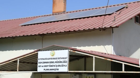 Elazığ'da 2 köyde çatılara kuruldu, artık kendi elektriklerini üretecekler